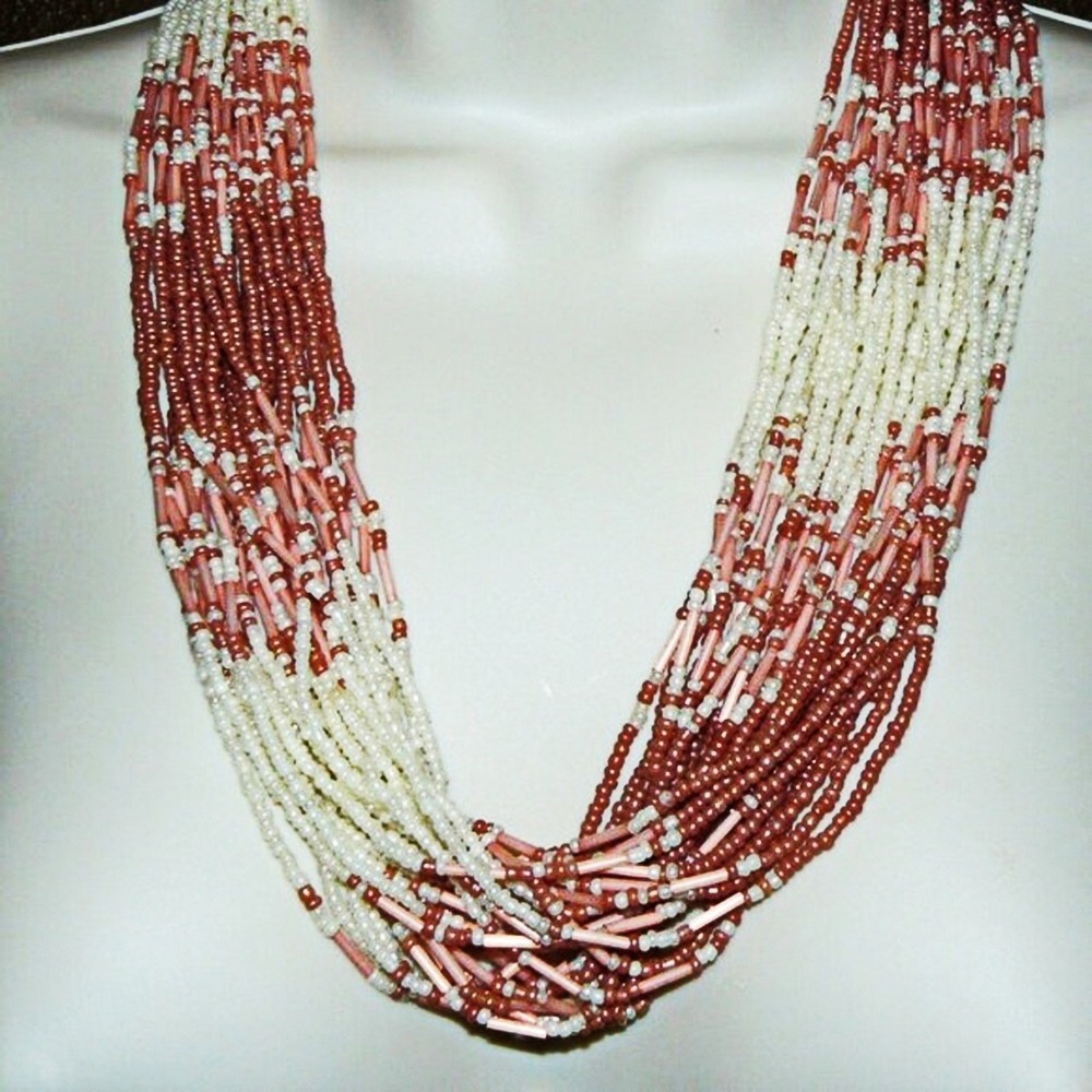 Vintage 26 Strand Peach and Cream Seed Bead Necklace